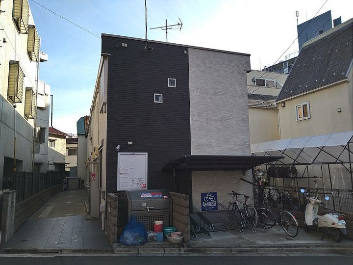 クレイノルーチェ ガジンの外観