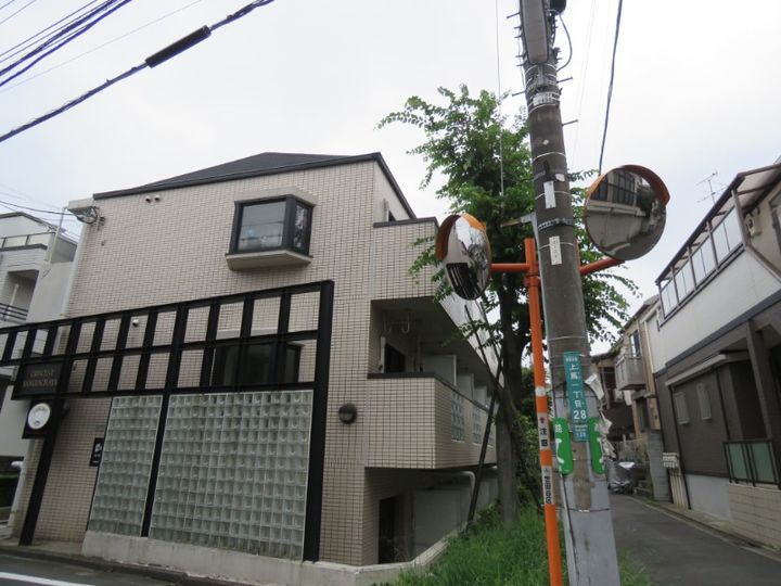 東京都世田谷区上馬1丁目の賃貸マンションの外観