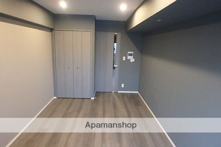 東京都豊島区南大塚2丁目の賃貸マンションの居間