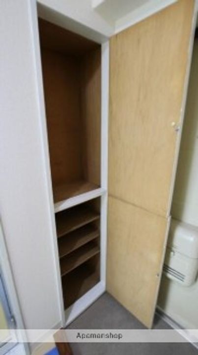リファレンス浮間の玄関