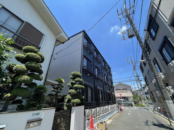 メールダジュールの外観