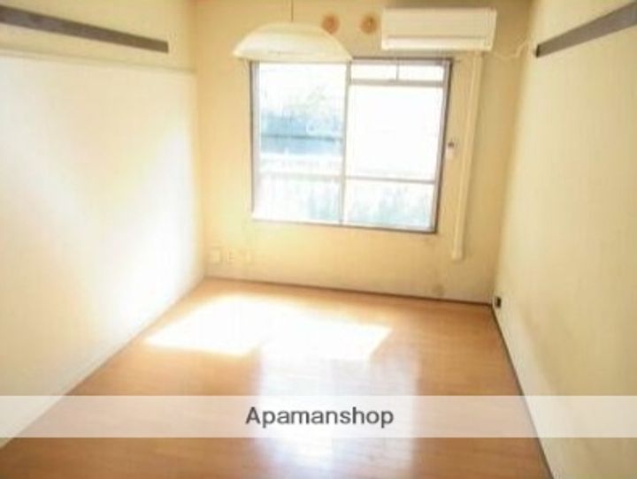 コーポ晴の居間