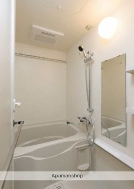 東京都北区神谷3丁目の賃貸マンションの風呂