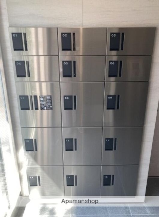 東京都杉並区西荻南3丁目の賃貸マンションの外観