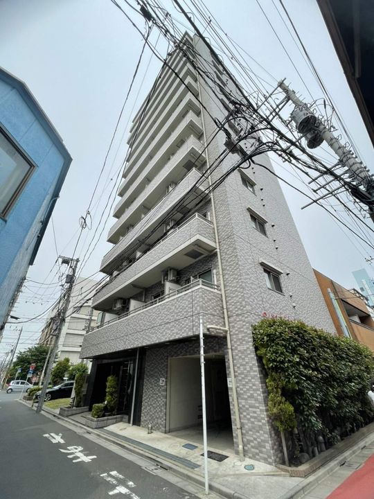 プレール・ドゥーク西大島駅前の外観