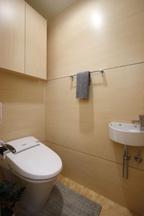 東京都中央区八丁堀3丁目の賃貸マンションの居間