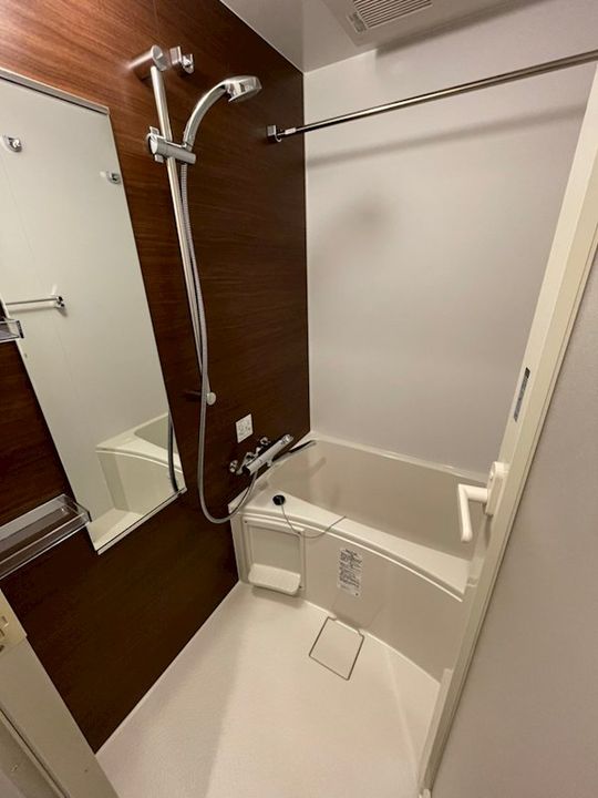 東京都中央区日本橋箱崎町の賃貸マンションの風呂