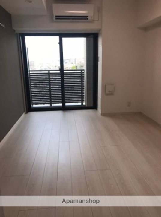 東京都江東区亀戸4丁目の賃貸マンションの居間