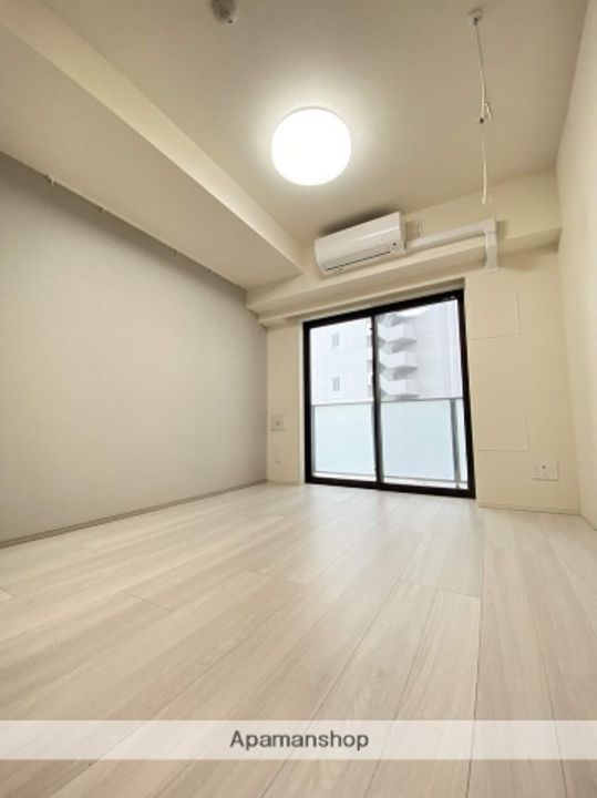 ONE ROOF RESIDENCE KIBA WESTの居間