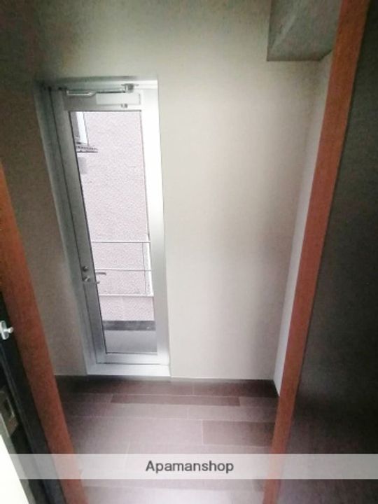 東京都台東区花川戸2丁目の賃貸マンションの玄関