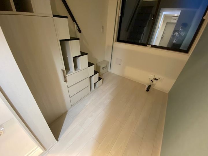 東京都江戸川区平井4丁目の賃貸アパートの居間