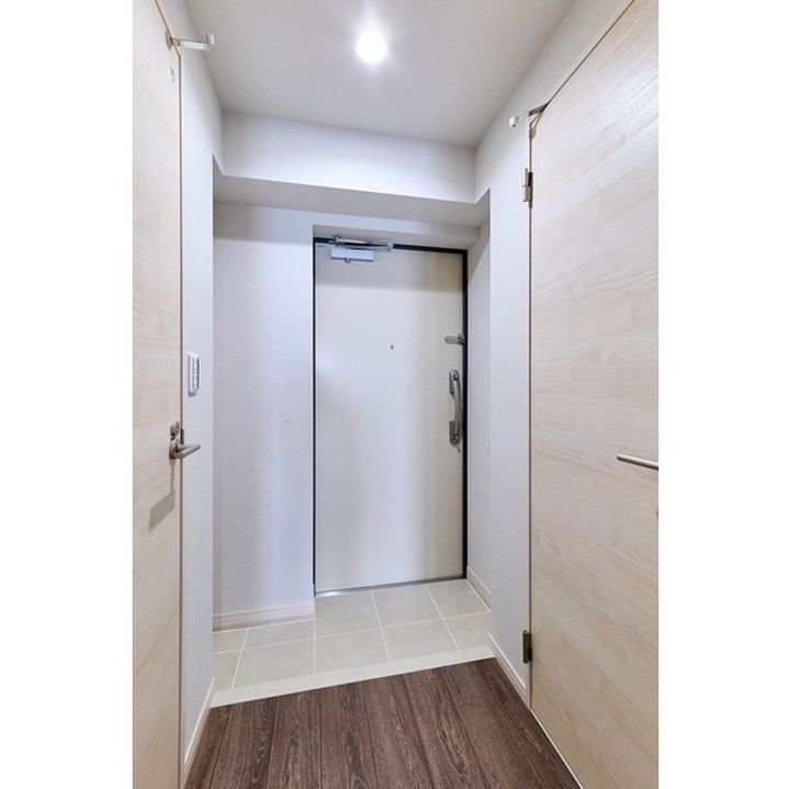 アルファコート曳舟2の玄関