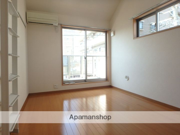 セレノ若宮201の居間