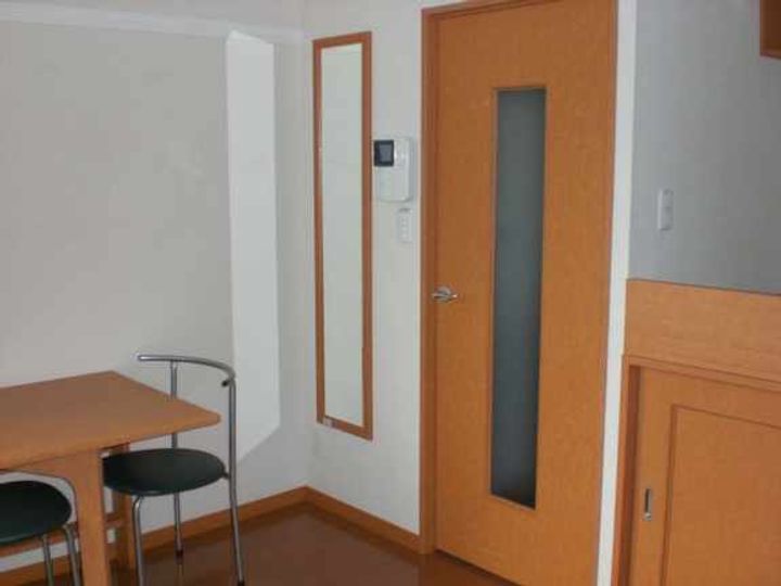 レオパレス渡田山王町の居間