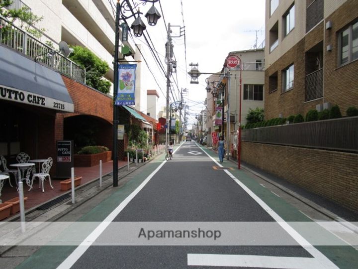ヴァンヴェール池尻の周辺