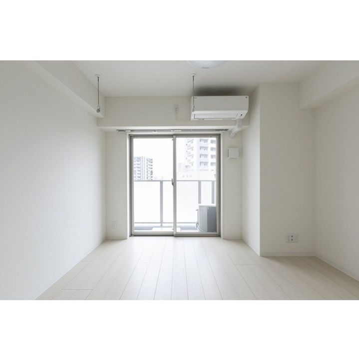 ラクラス中延の居間