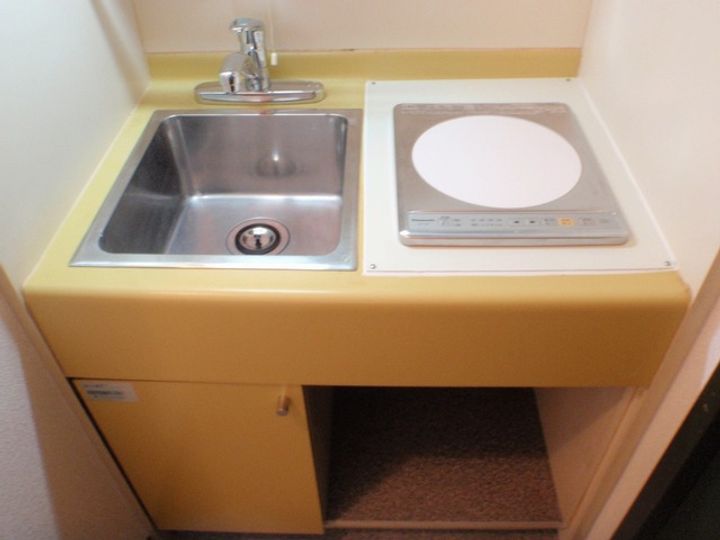 東京都港区赤坂7丁目の賃貸マンションのキッチン