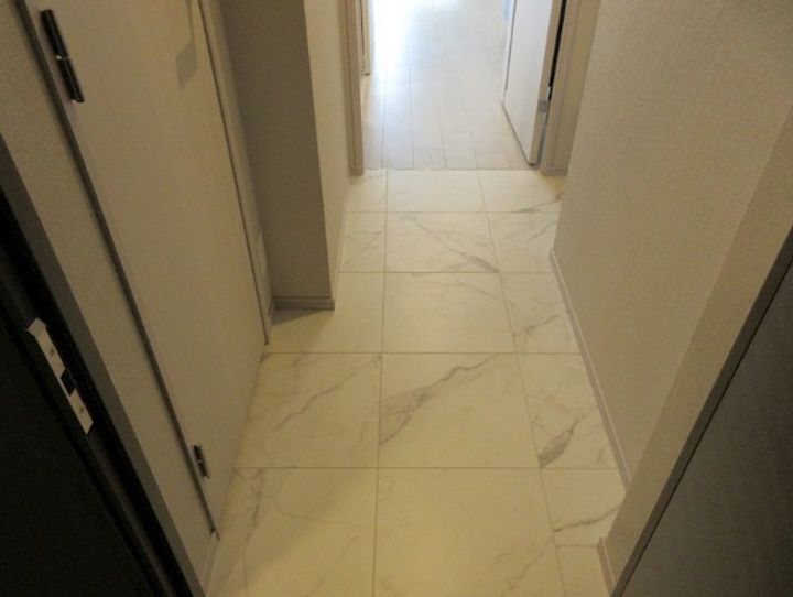 ザ・パークハビオ明大前の玄関