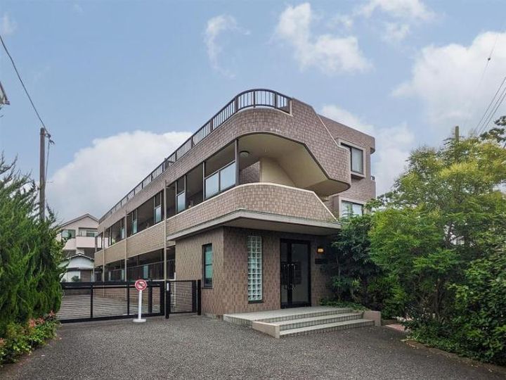 リヴェール石川台の外観