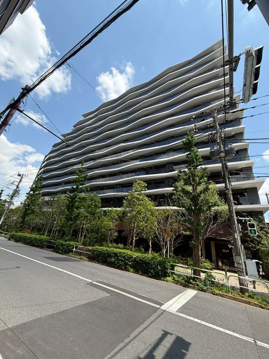 RJRプレシア東十条ガーデンの外観