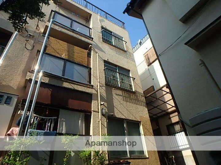 光ハウスの外観