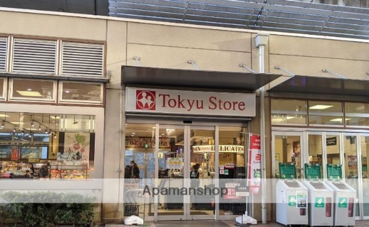 光ハウスの周辺