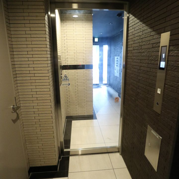 ゼクスSHIROKANEの周辺