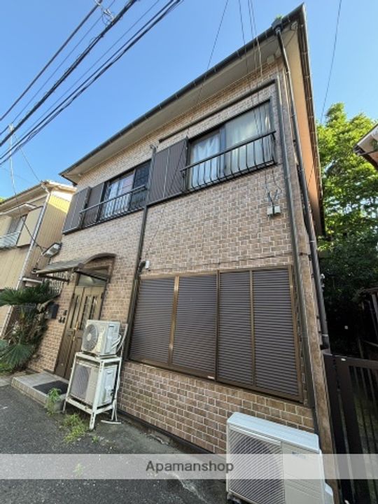 神奈川県横浜市西区西戸部町2丁目の賃貸アパートの外観