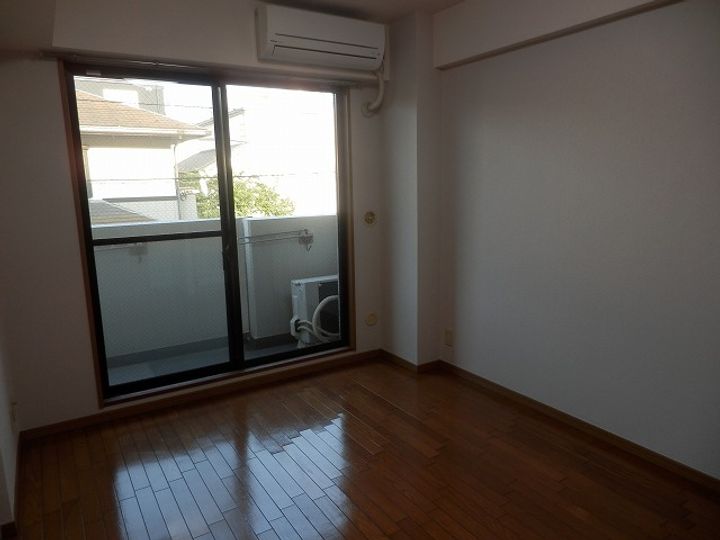 ライオンズマンション調布国領0223の居間