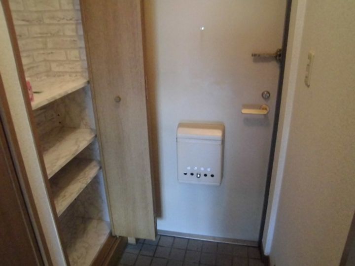 ライオンズマンション調布国領0223の玄関