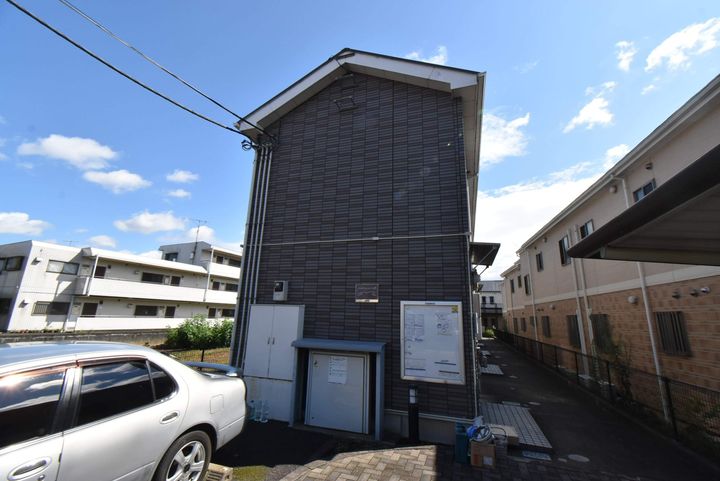 レオパレスHOPEの外観