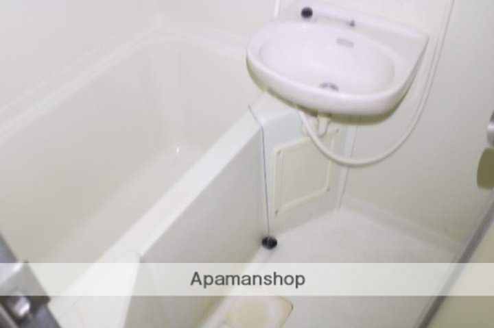 トマトビル101の風呂