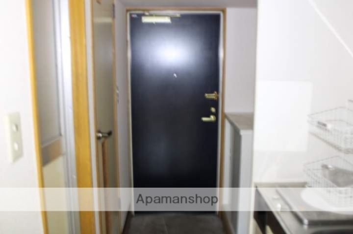 トマトビル101の玄関