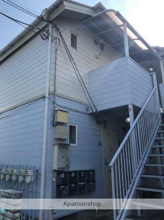 東京都調布市国領町1丁目の賃貸アパートの外観