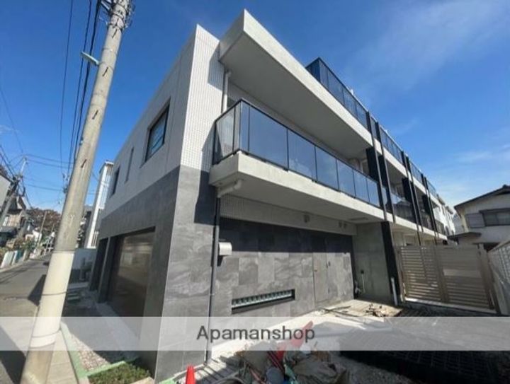 東京都杉並区上高井戸1丁目の賃貸マンションの外観