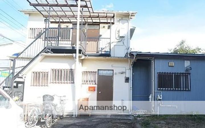 東京都狛江市中和泉4丁目の賃貸アパート202の外観