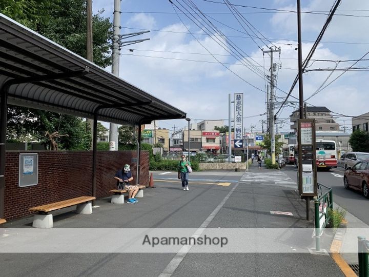 東京都狛江市中和泉4丁目の賃貸アパート202の周辺