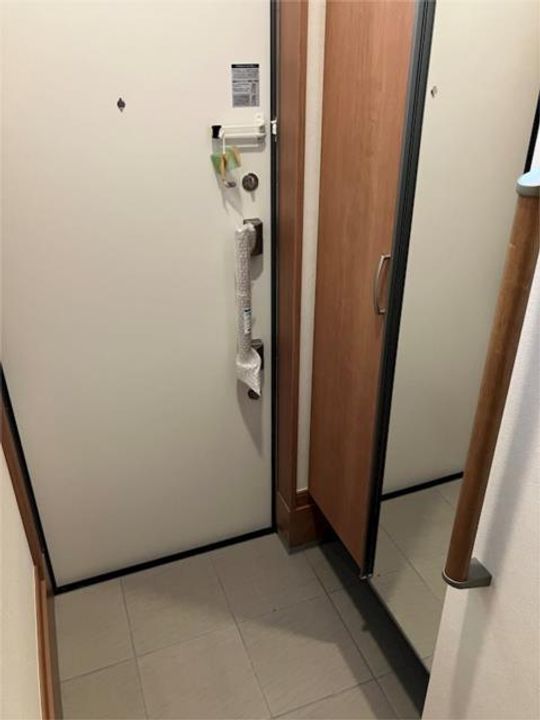 サンライズ登戸IIIの玄関