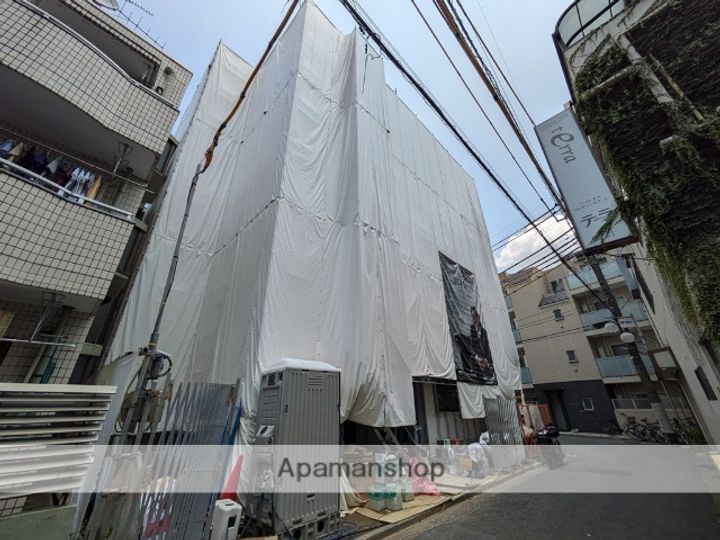 東京都調布市多摩川5丁目の賃貸マンション301の外観