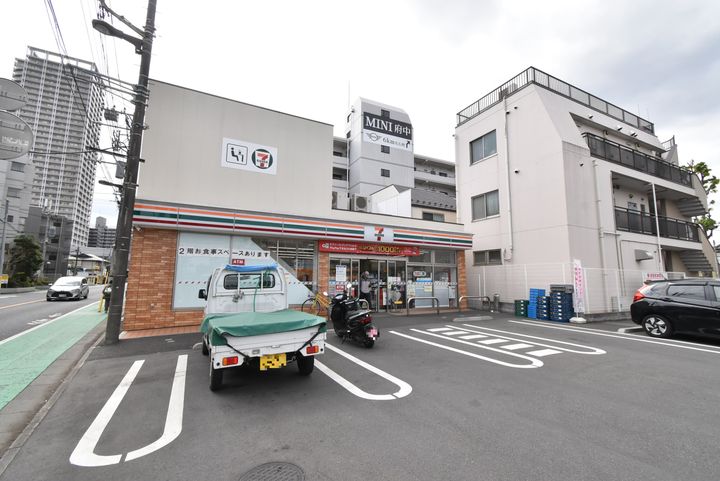 ファミーユ柴崎の周辺