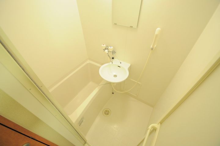 レオパレス多摩ぶらーまの風呂