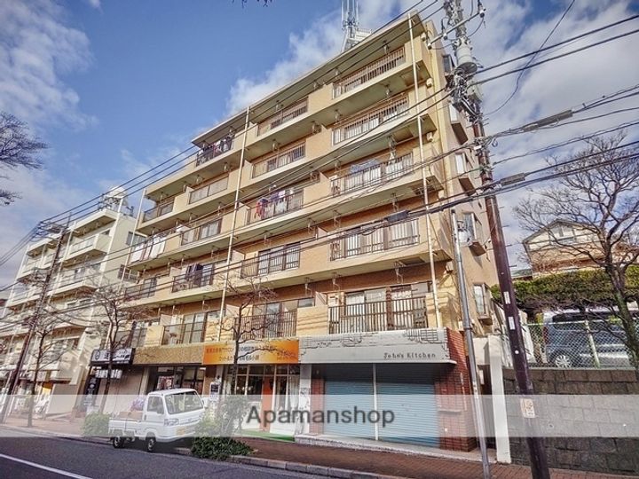 市ヶ尾センタービルの外観
