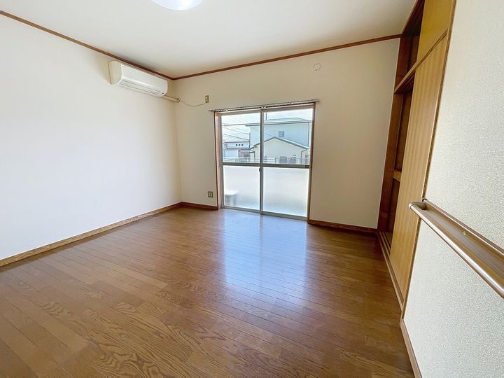 市ヶ尾森ビル弐番館102の居間