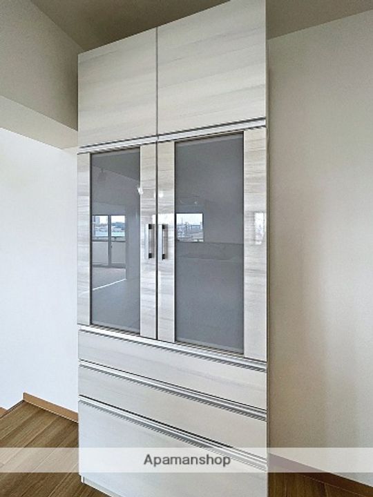 神奈川県川崎市宮前区小台1丁目の賃貸マンション402の内装