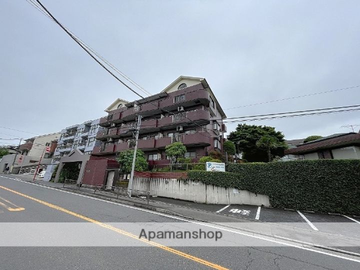 神奈川県川崎市宮前区小台1丁目の賃貸マンション402の外観