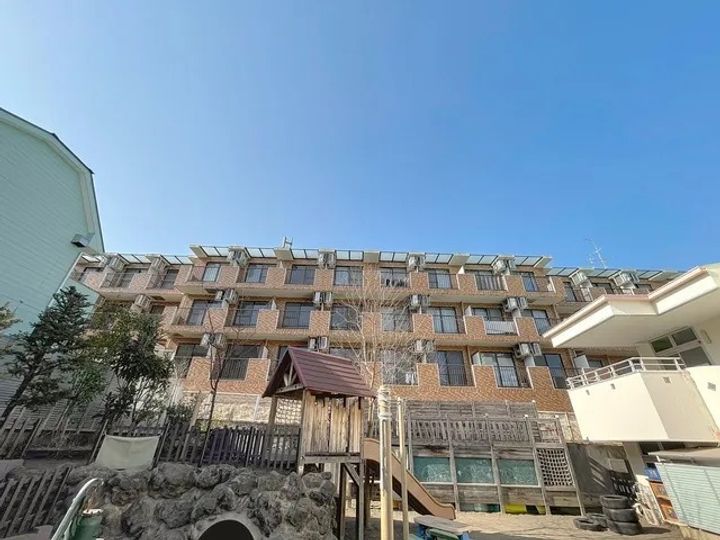 PLENDY鷺沼の外観