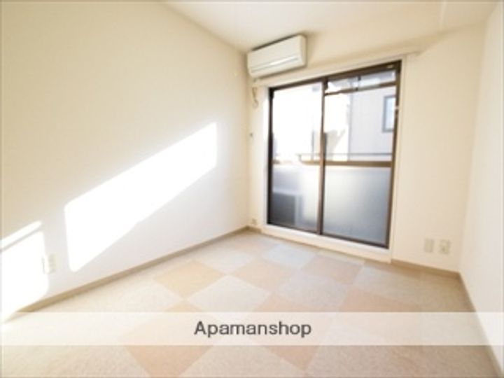 神奈川県相模原市南区東林間4丁目の賃貸マンション203の居間