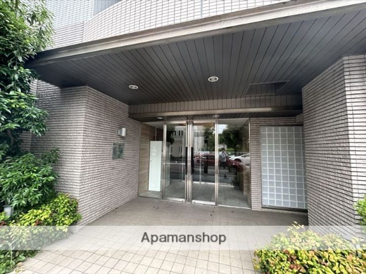 東京都町田市原町田2丁目の賃貸マンションの外観