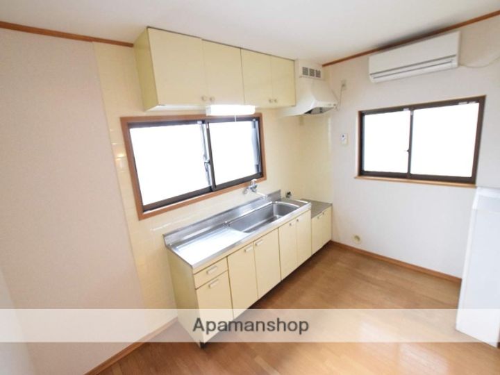 東京都町田市木曽町の賃貸アパートのキッチン