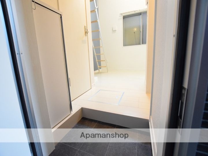 プライムテラス相模大野202の玄関